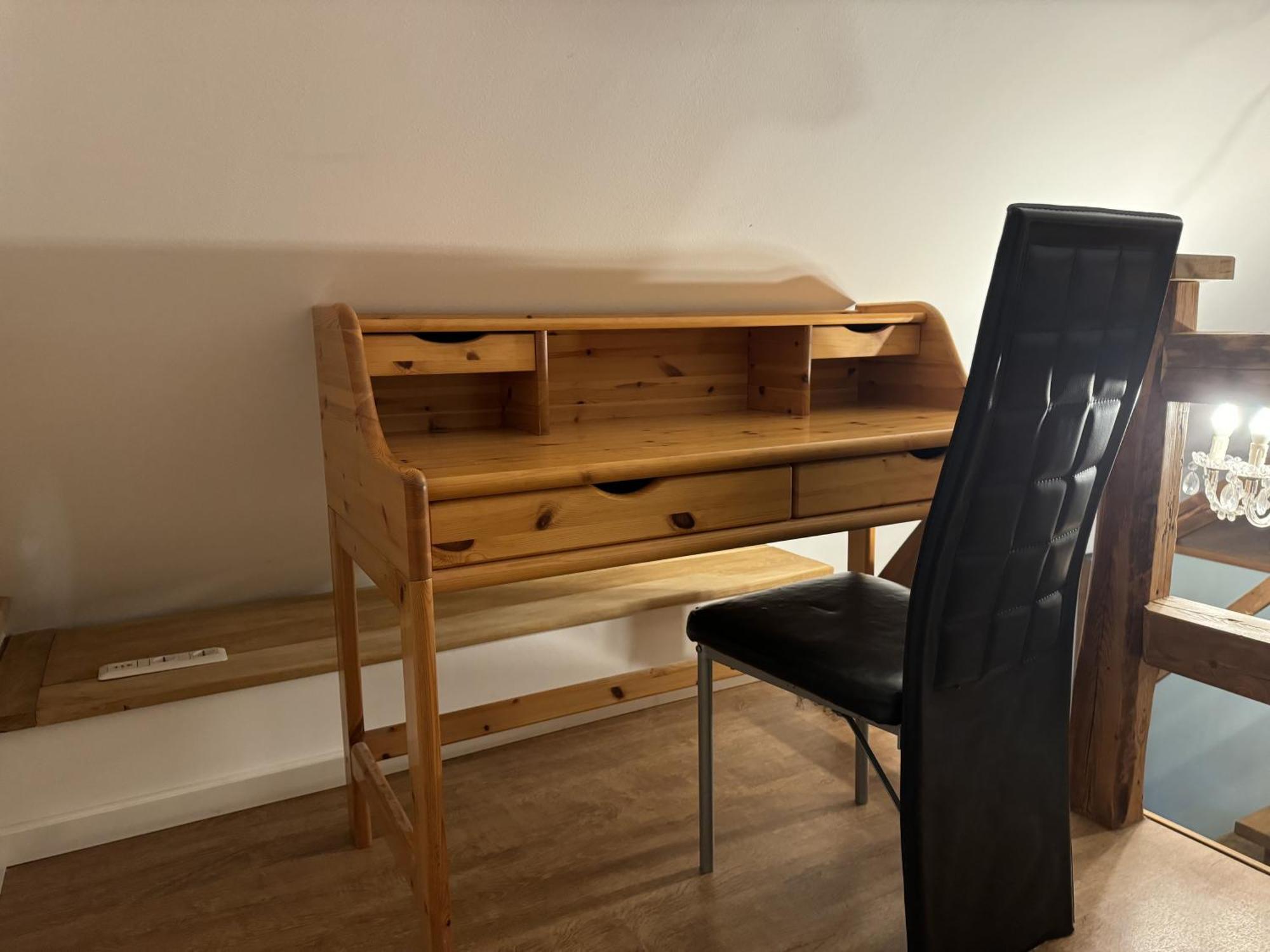 Bielefeld Zentral Komplette Fewo, 4 Schlafbereiche Bis Zu 8 Personen ภายนอก รูปภาพ