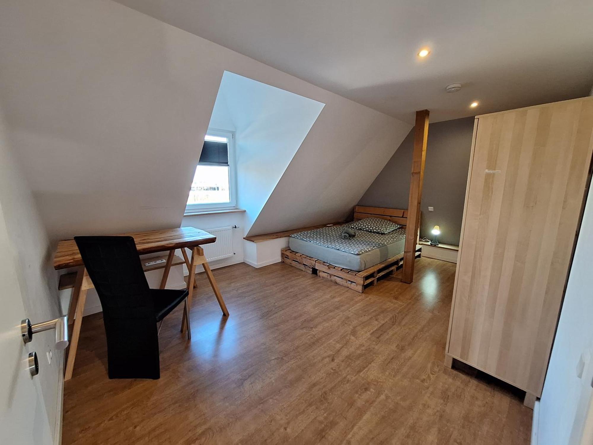 Bielefeld Zentral Komplette Fewo, 4 Schlafbereiche Bis Zu 8 Personen ภายนอก รูปภาพ